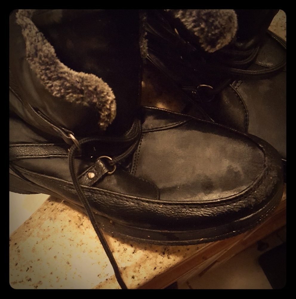 Leather winter boots Womans sz 8